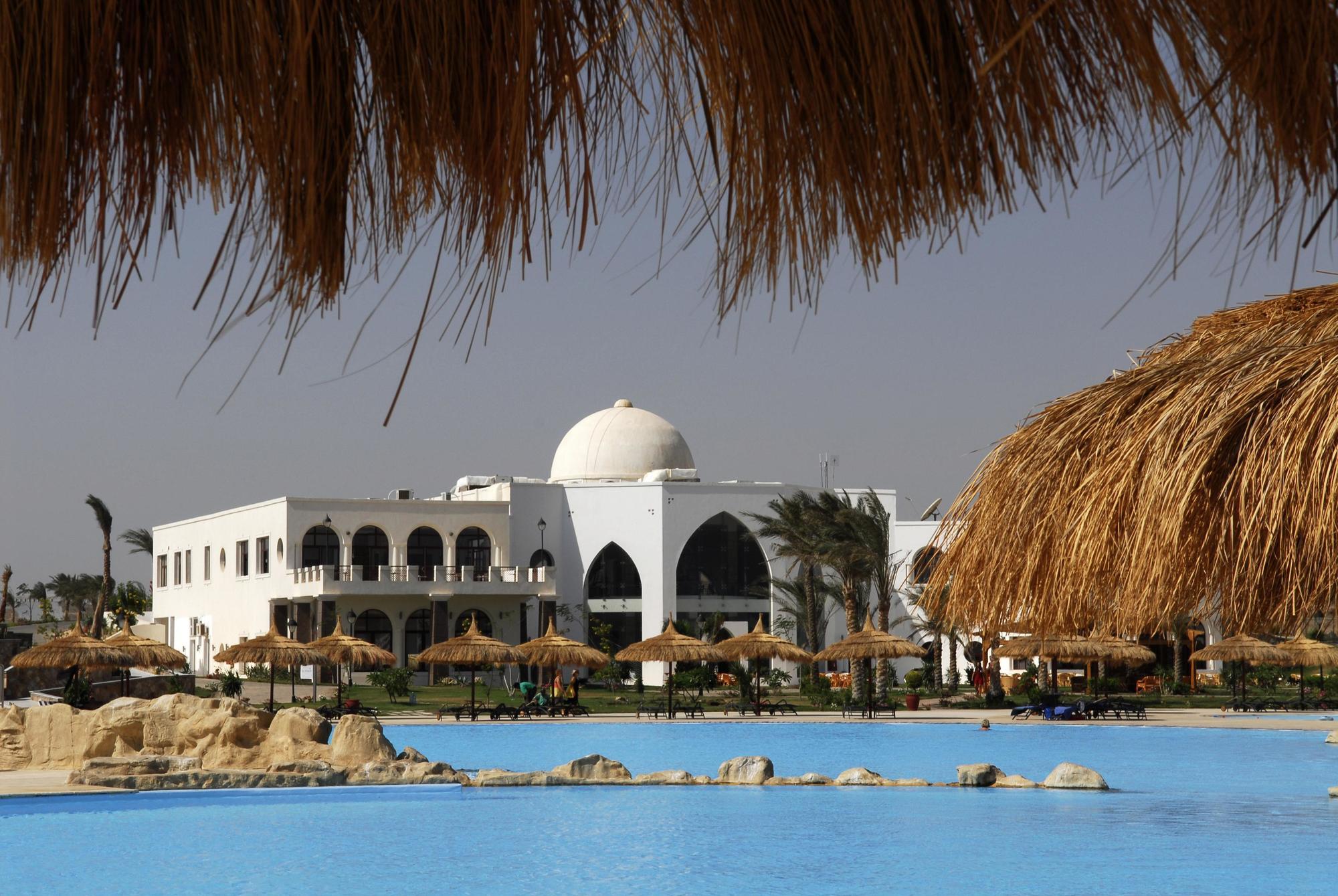 Gorgonia Beach Resort Marsa Alam Exterior photo