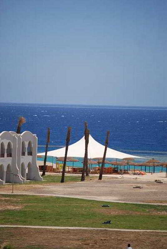 Gorgonia Beach Resort Marsa Alam Exterior photo